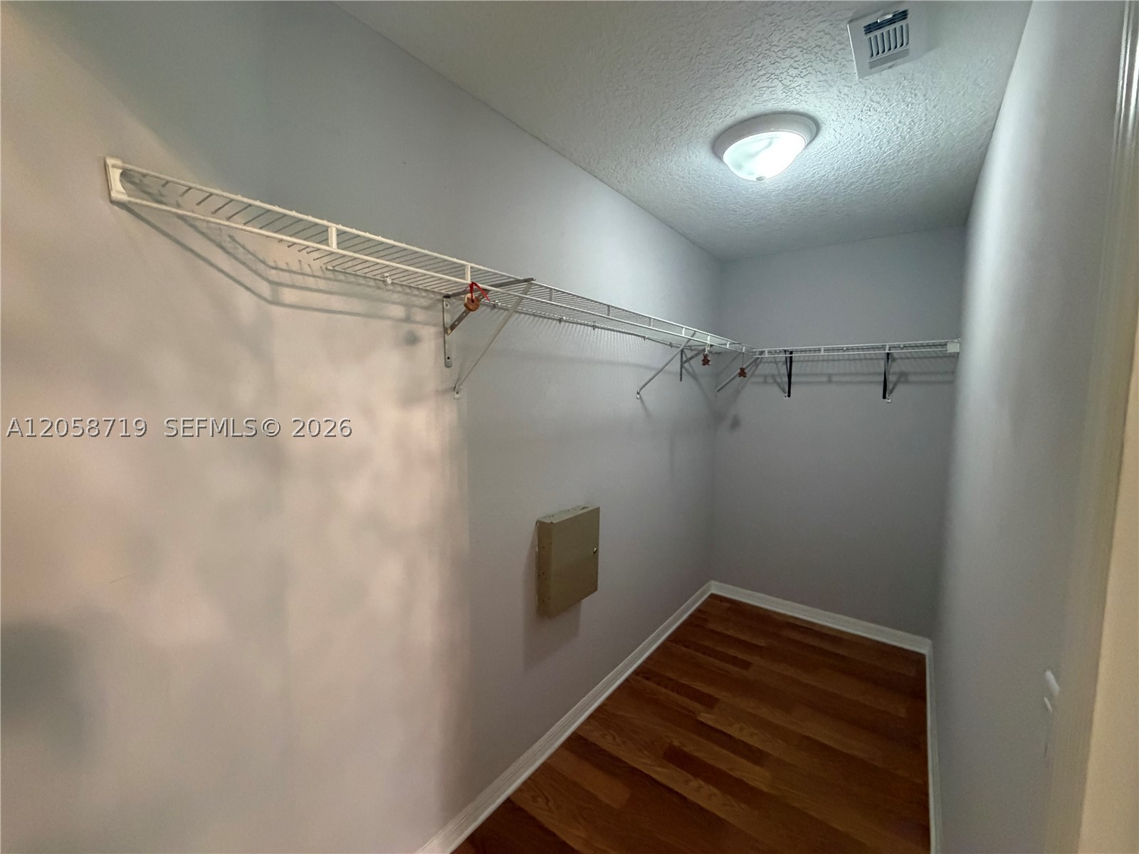 8 Wayler Pl Property Photo 16