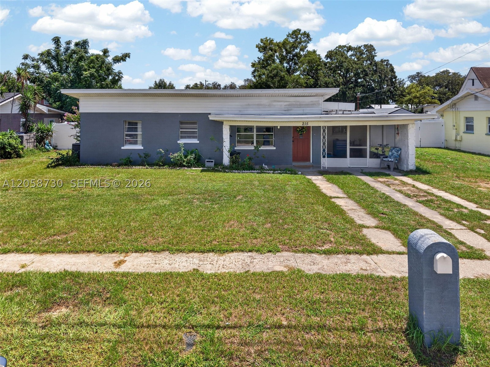 215 Palm Avenue Property Photo 5