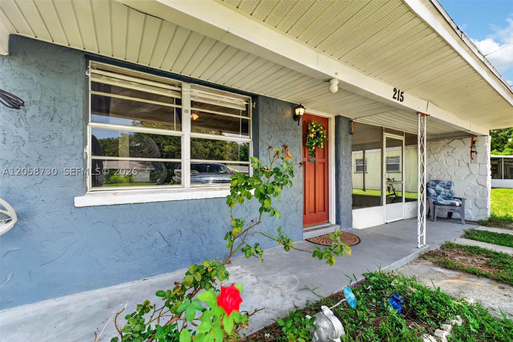 215 Palm Avenue Property Photo 8