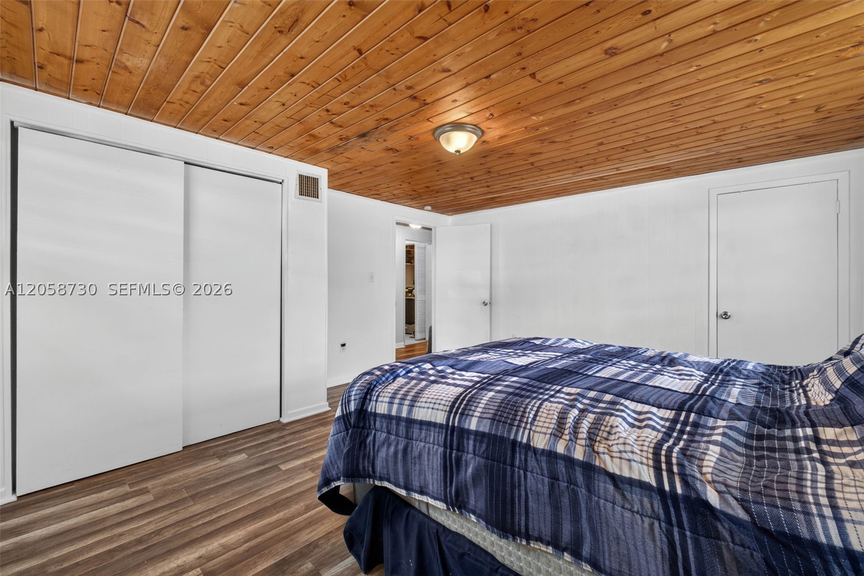 215 Palm Avenue Property Photo 17