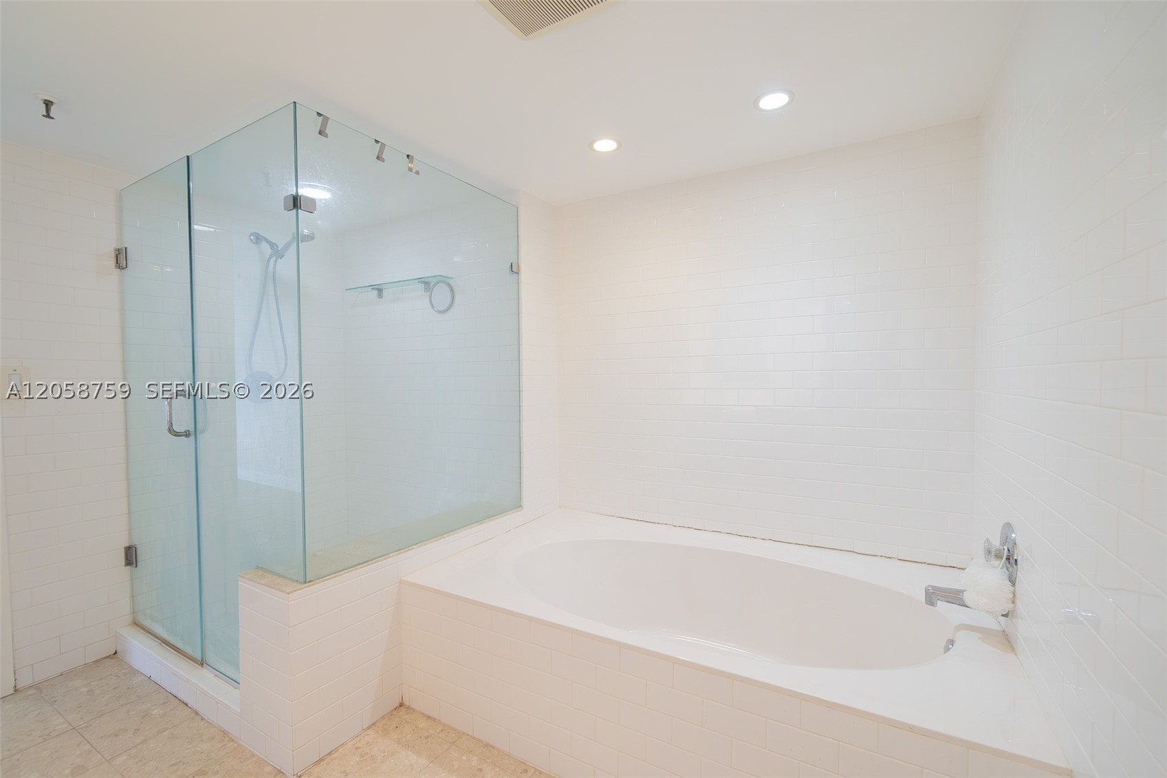 2480 Presidential Way 1801 Property Photo 23