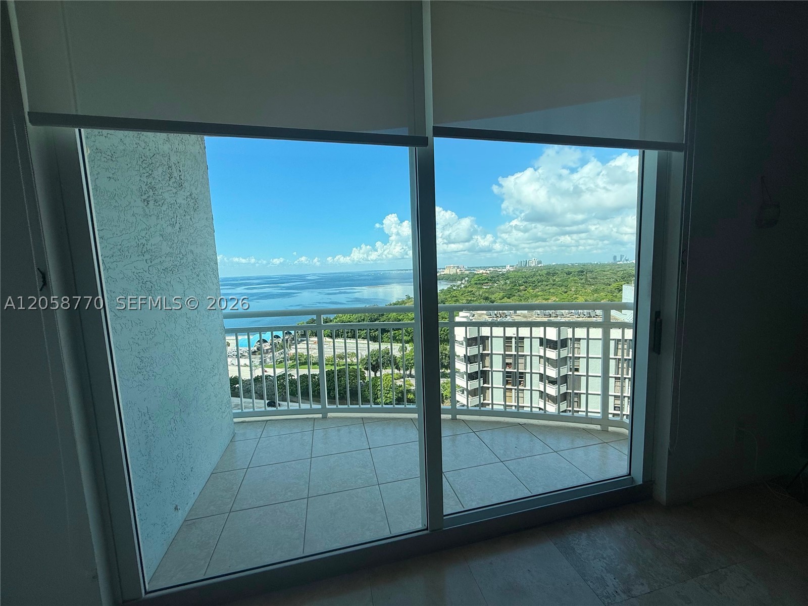 2475 Brickell Ave 1609 Property Photo 4