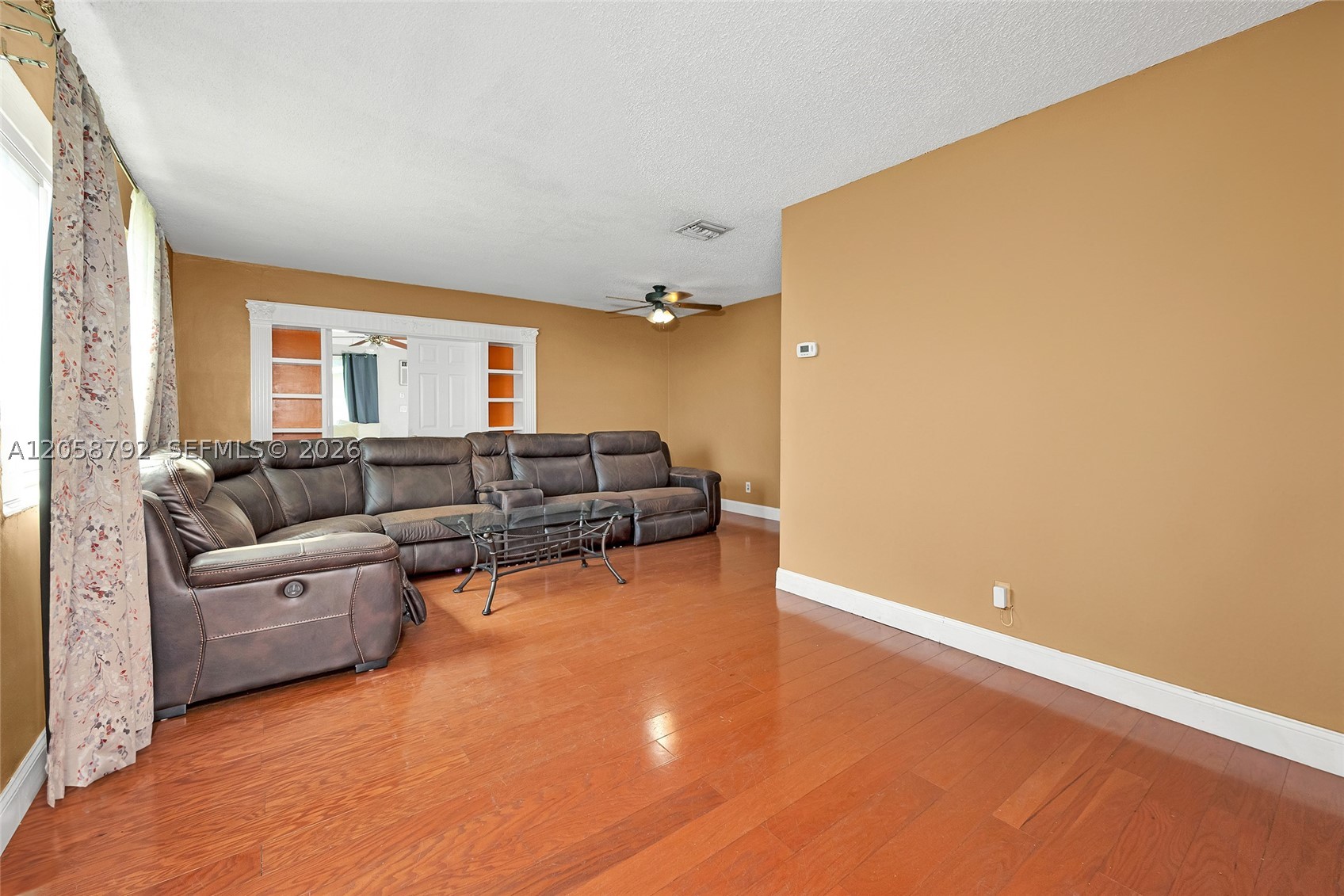 220 Sw 65th Ave Property Photo 5