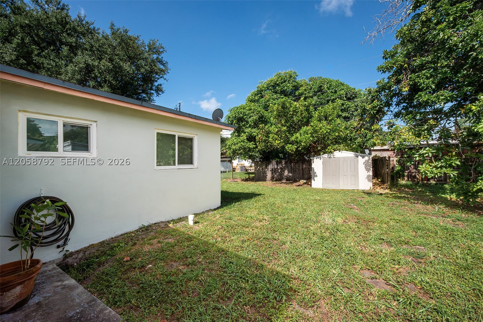 220 Sw 65th Ave Property Photo 15