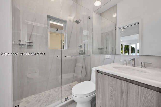 621 N Mashta Drive Property Photo 23