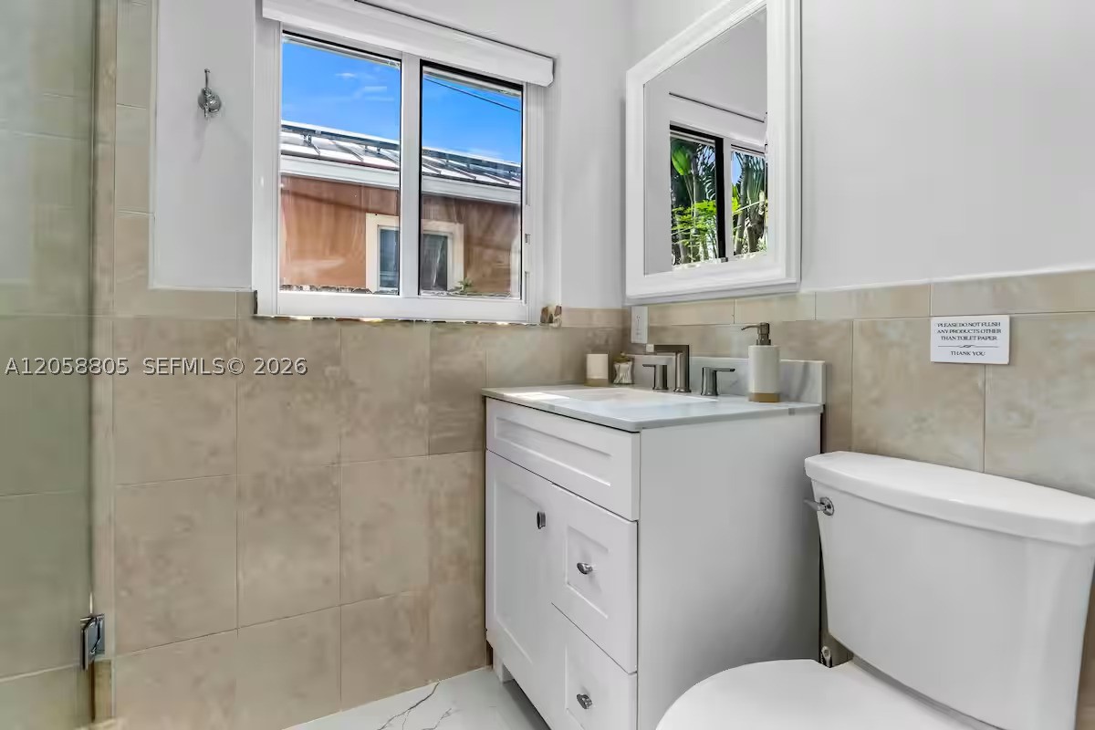 3204 Robbins Rd Property Photo 12