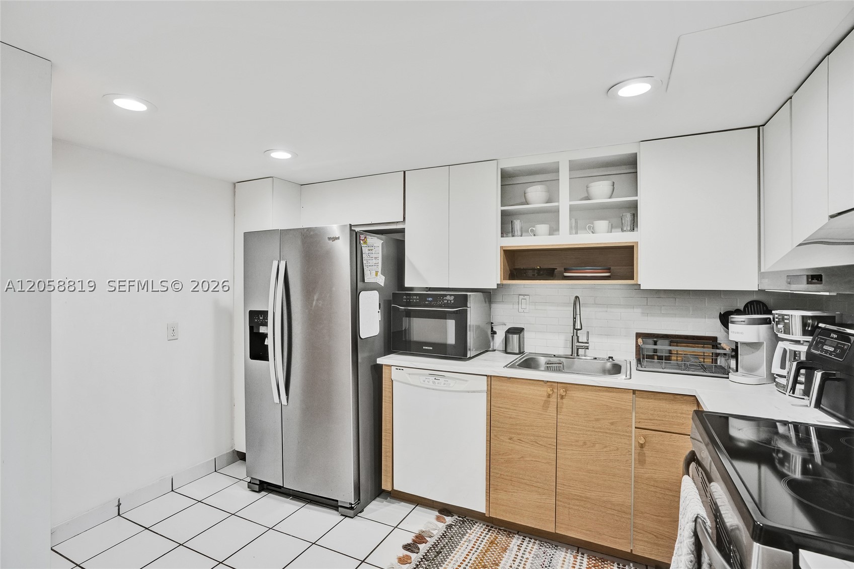 100 Bayview Dr 401 Property Photo 7