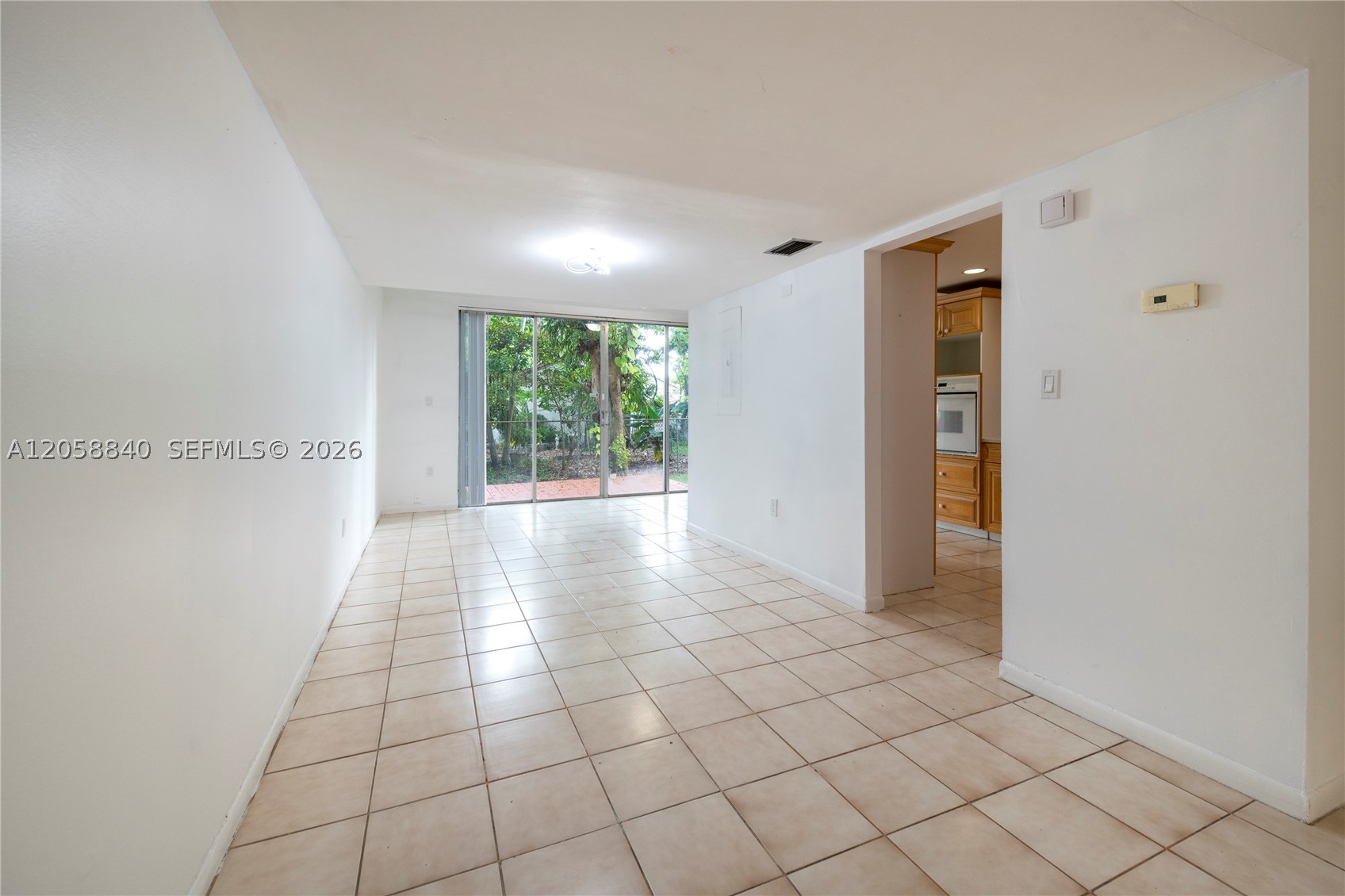 8401 W Sample Rd 19 Property Photo 5