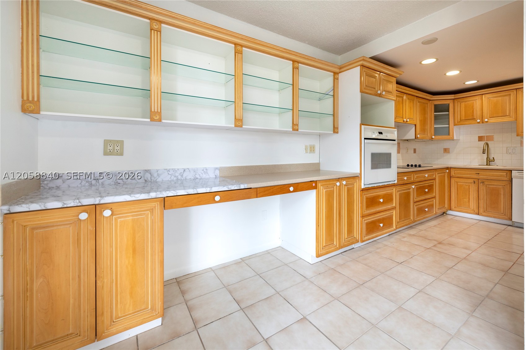 8401 W Sample Rd 19 Property Photo 8