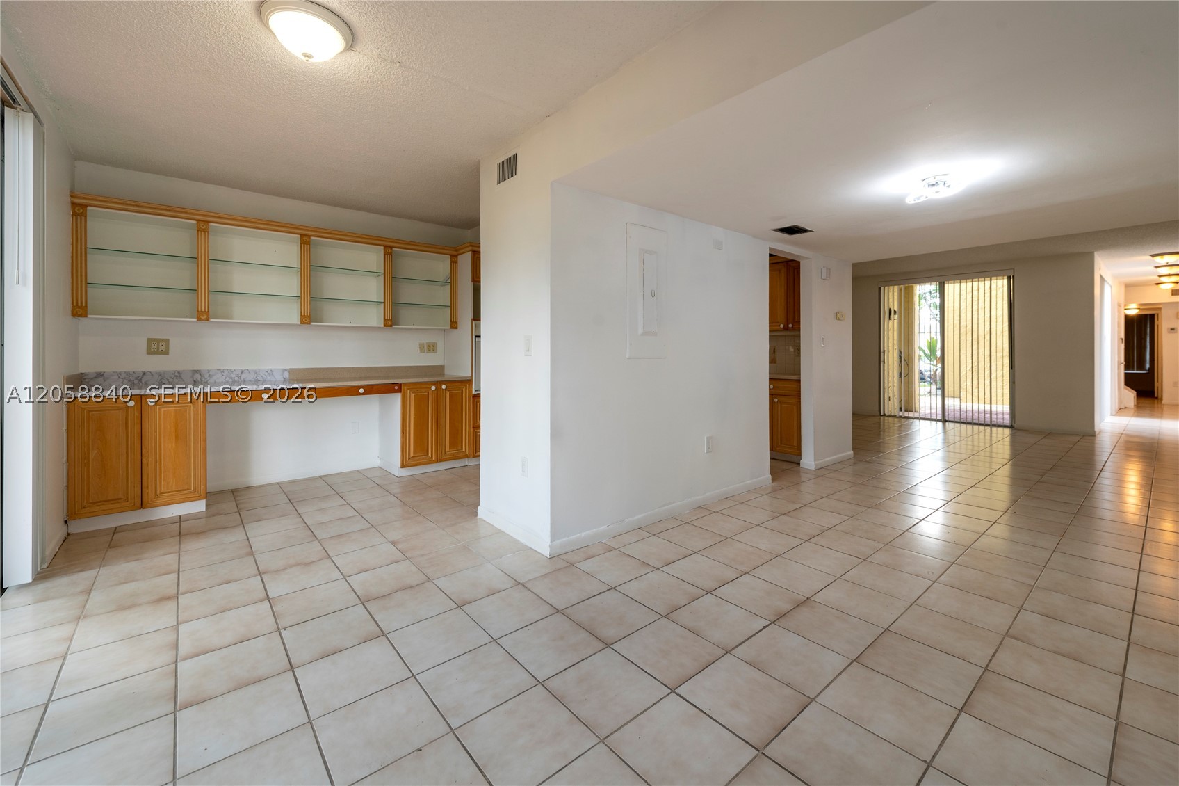 8401 W Sample Rd 19 Property Photo 9