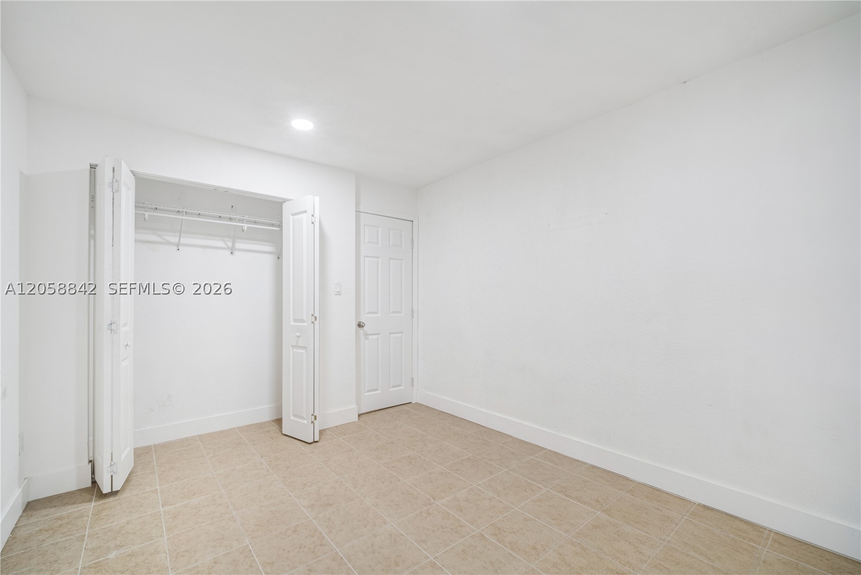 15431 Harding Ln Property Photo 25