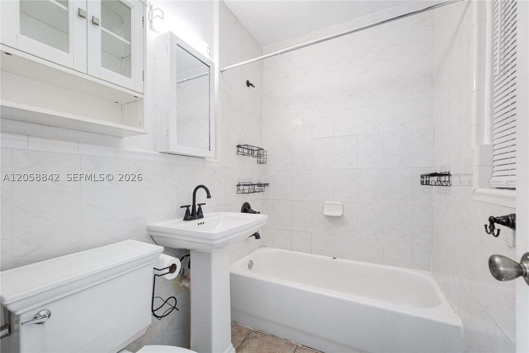 15431 Harding Ln Property Photo 28