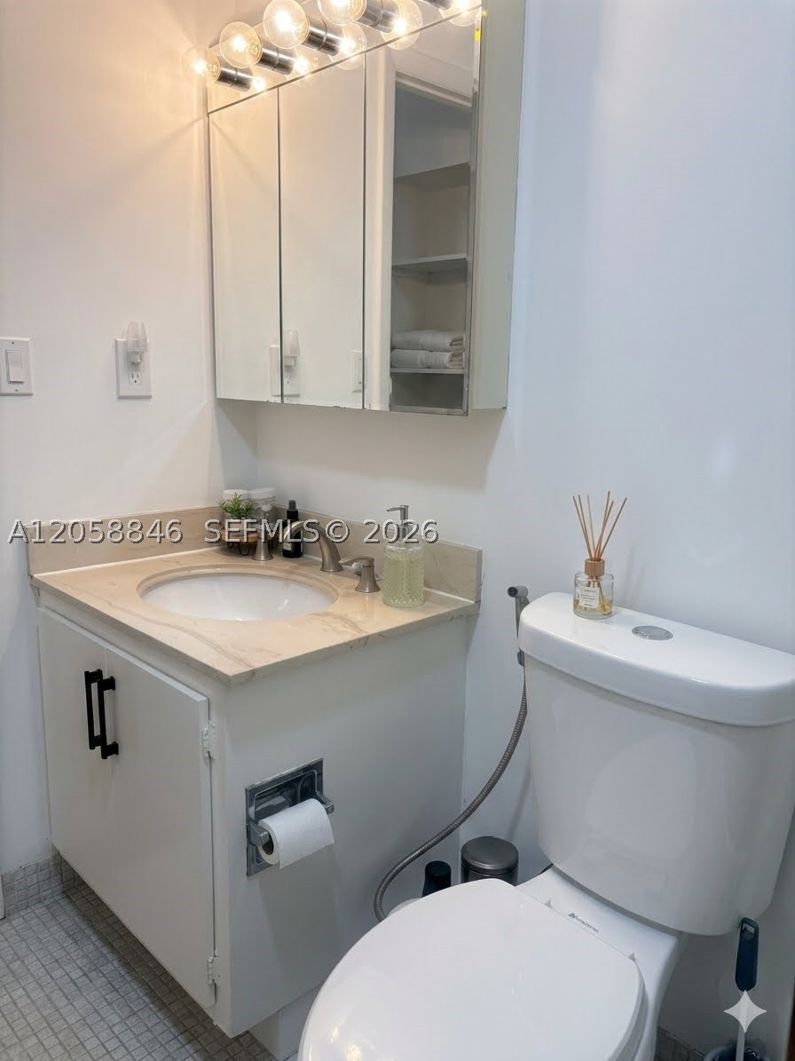 1980 S Ocean Dr Mk Property Photo 6