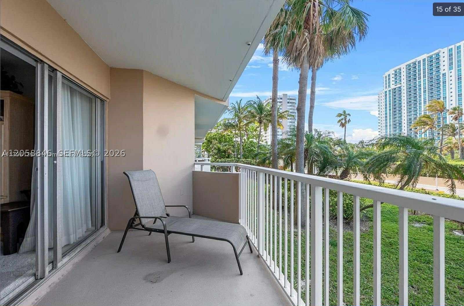 1980 S Ocean Dr Mk Property Photo 11