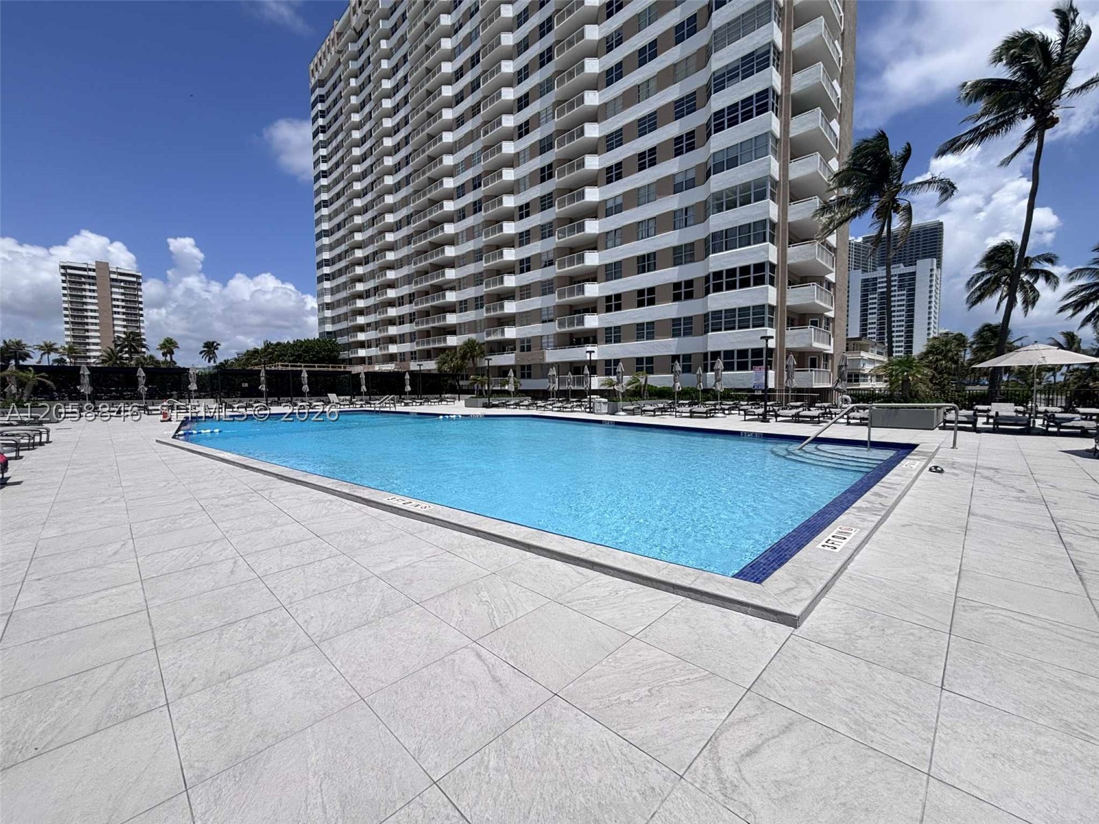 1980 S Ocean Dr Mk Property Photo 16
