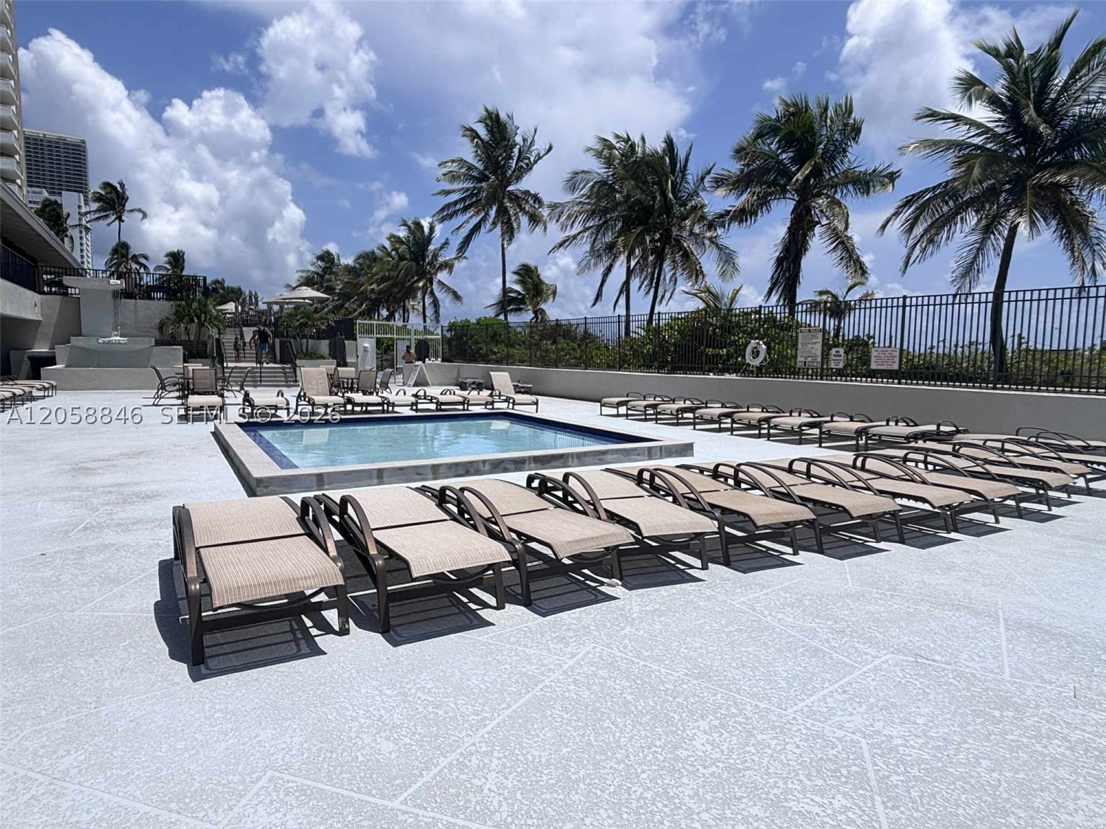 1980 S Ocean Dr Mk Property Photo 18