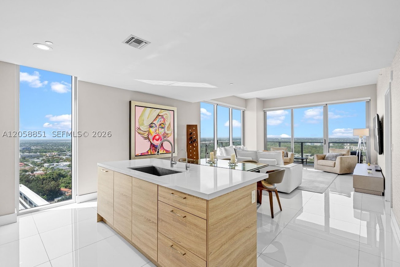16385 Biscayne Blvd 3201 Property Photo 12