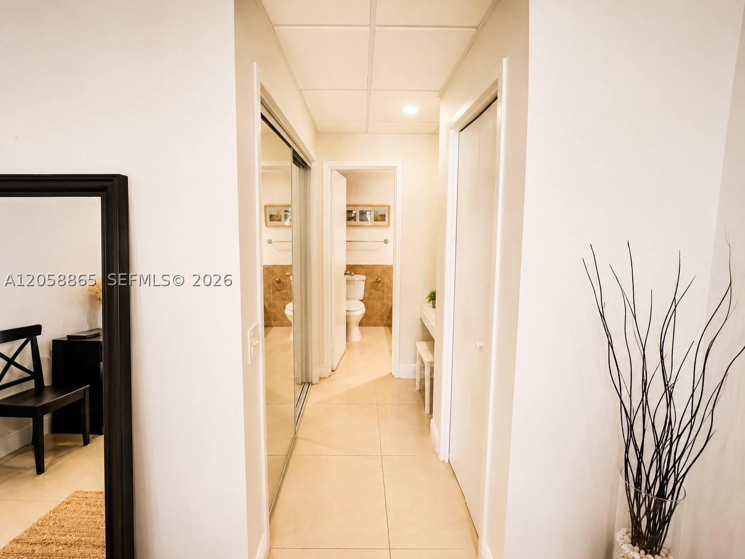 3505 S Ocean Dr 411 Property Photo 5