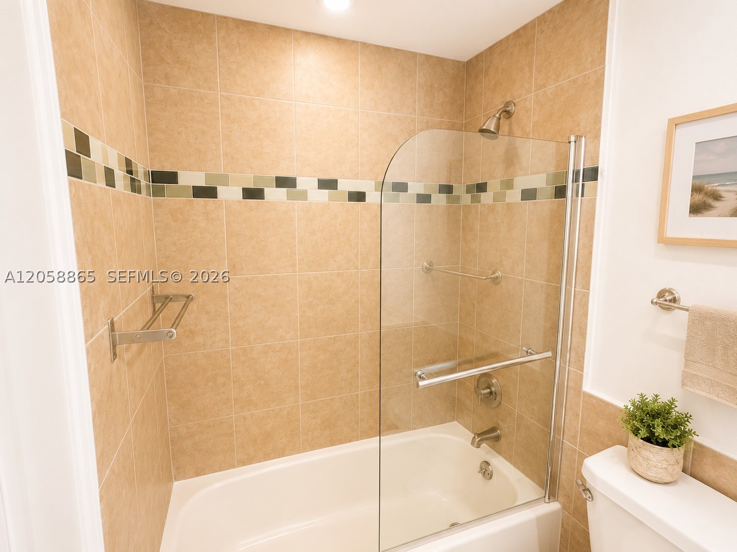 3505 S Ocean Dr 411 Property Photo 6