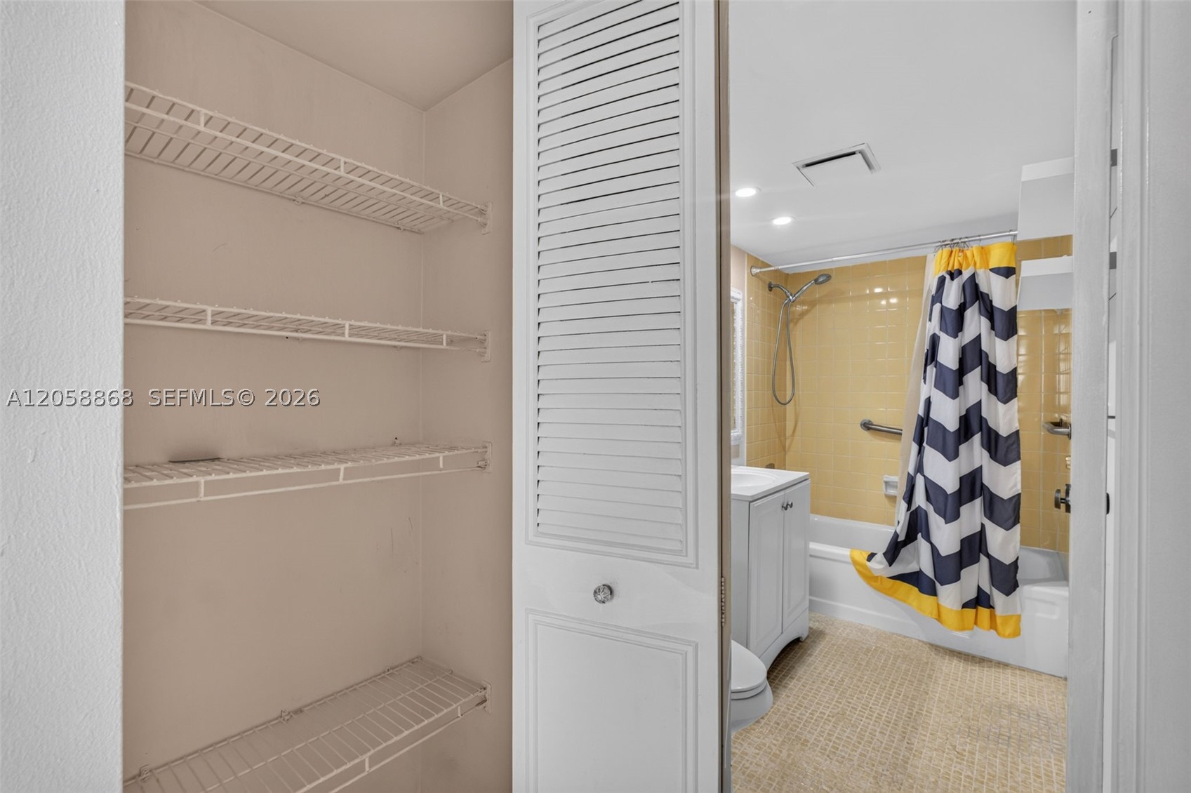 2900 Nw 48th Ter 310 Property Photo 12