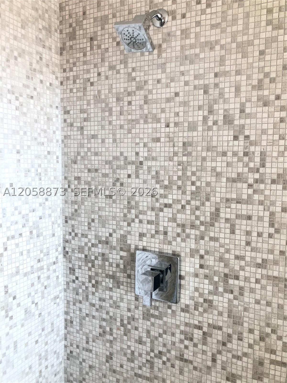 88 Sw 7th St 2603 Property Photo 15