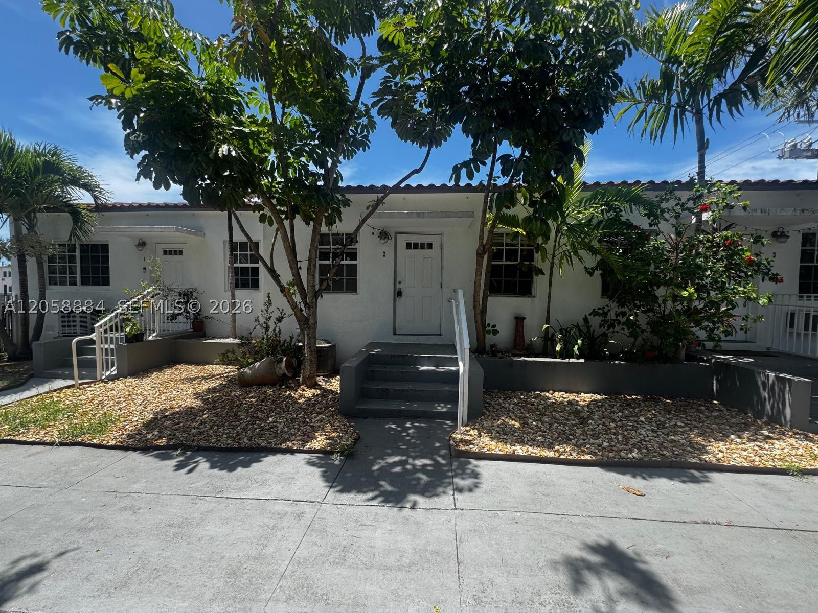 8335 Crespi Blvd 2 Property Photo 1
