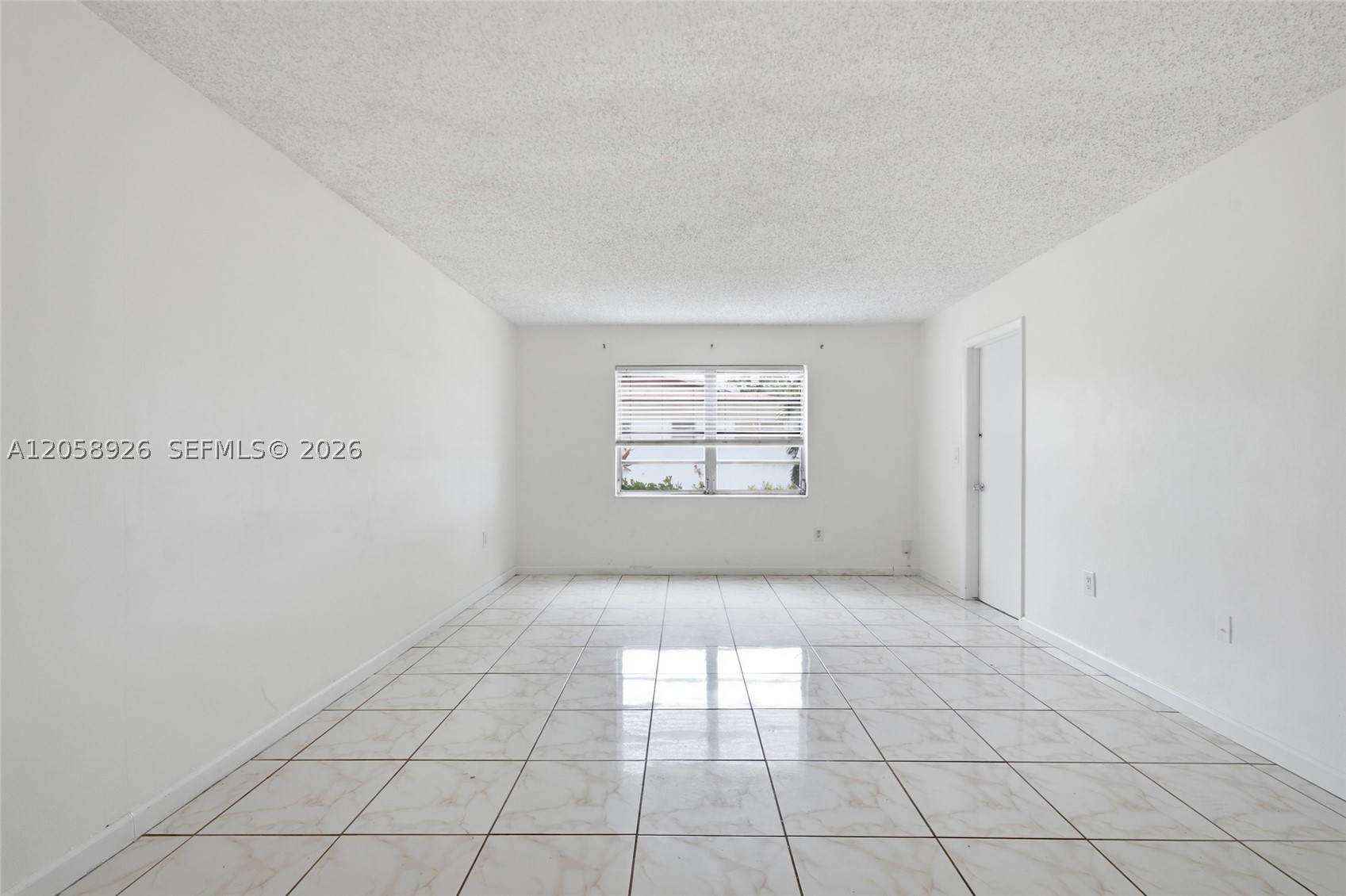 19051 Ne 2nd Ave 1503 Property Photo 7