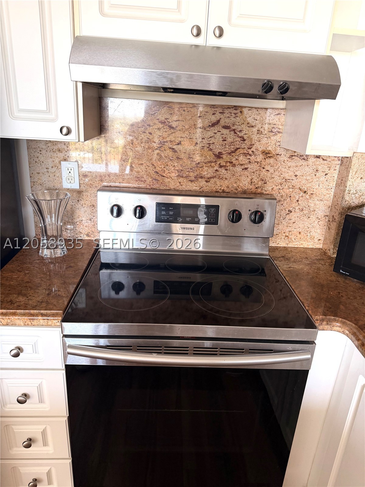 3500 Coral Way 907 Property Photo 13