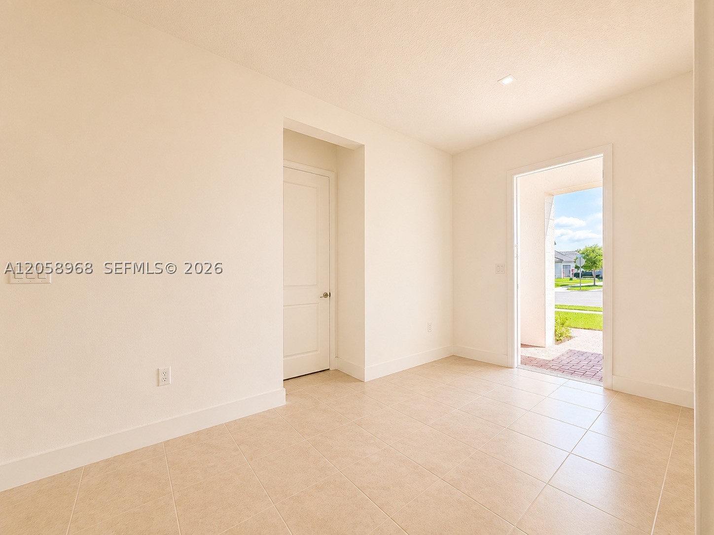 5032 Gambero Way Property Photo 5
