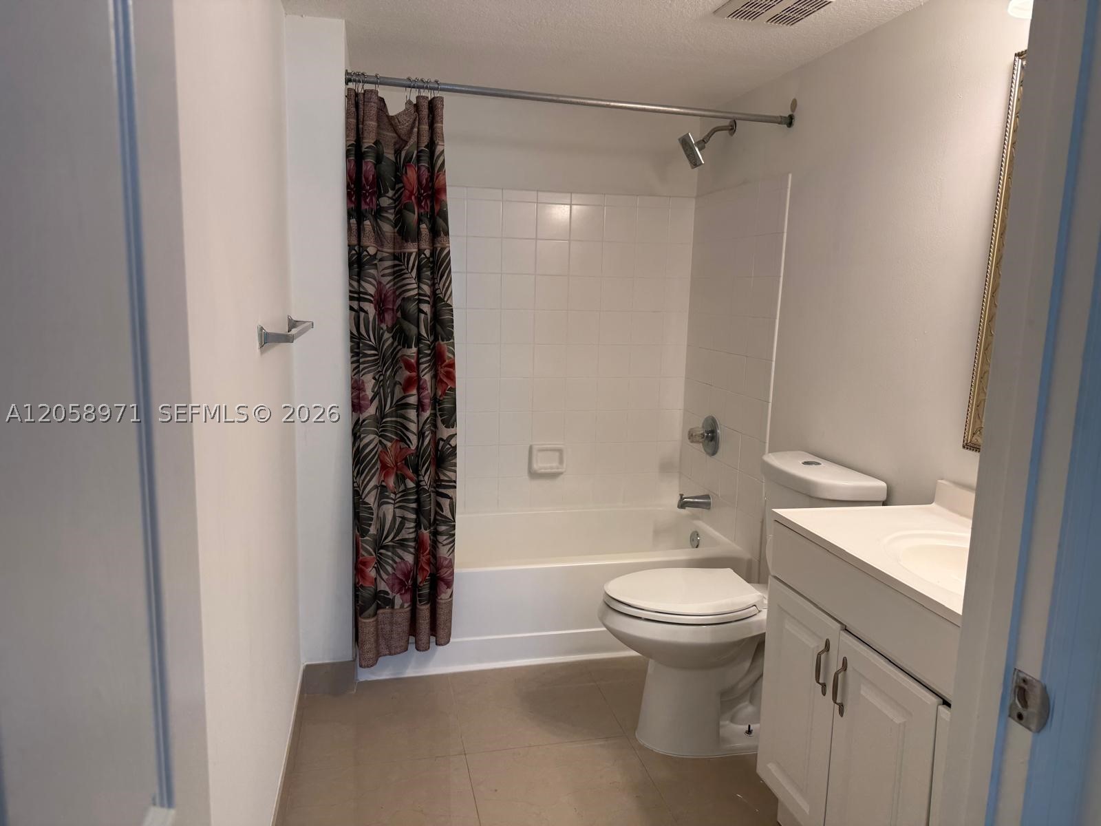 401 Villa Cir 401 Property Photo 10