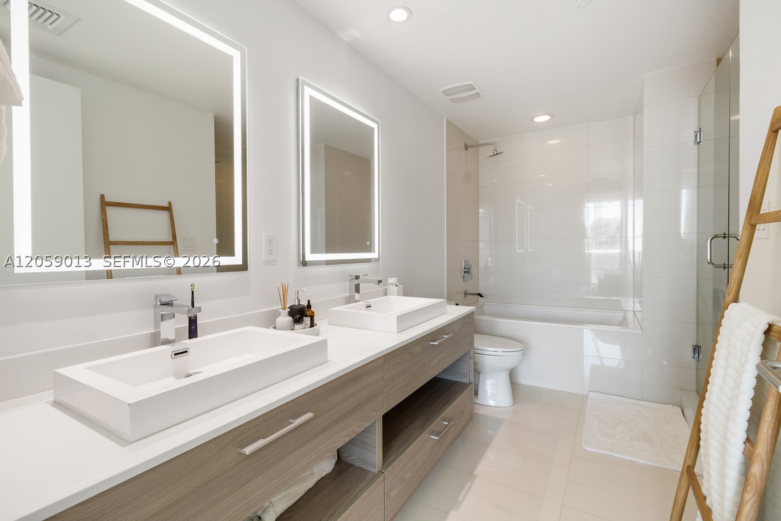 1300 S Miami Ave 3406 Property Photo 10