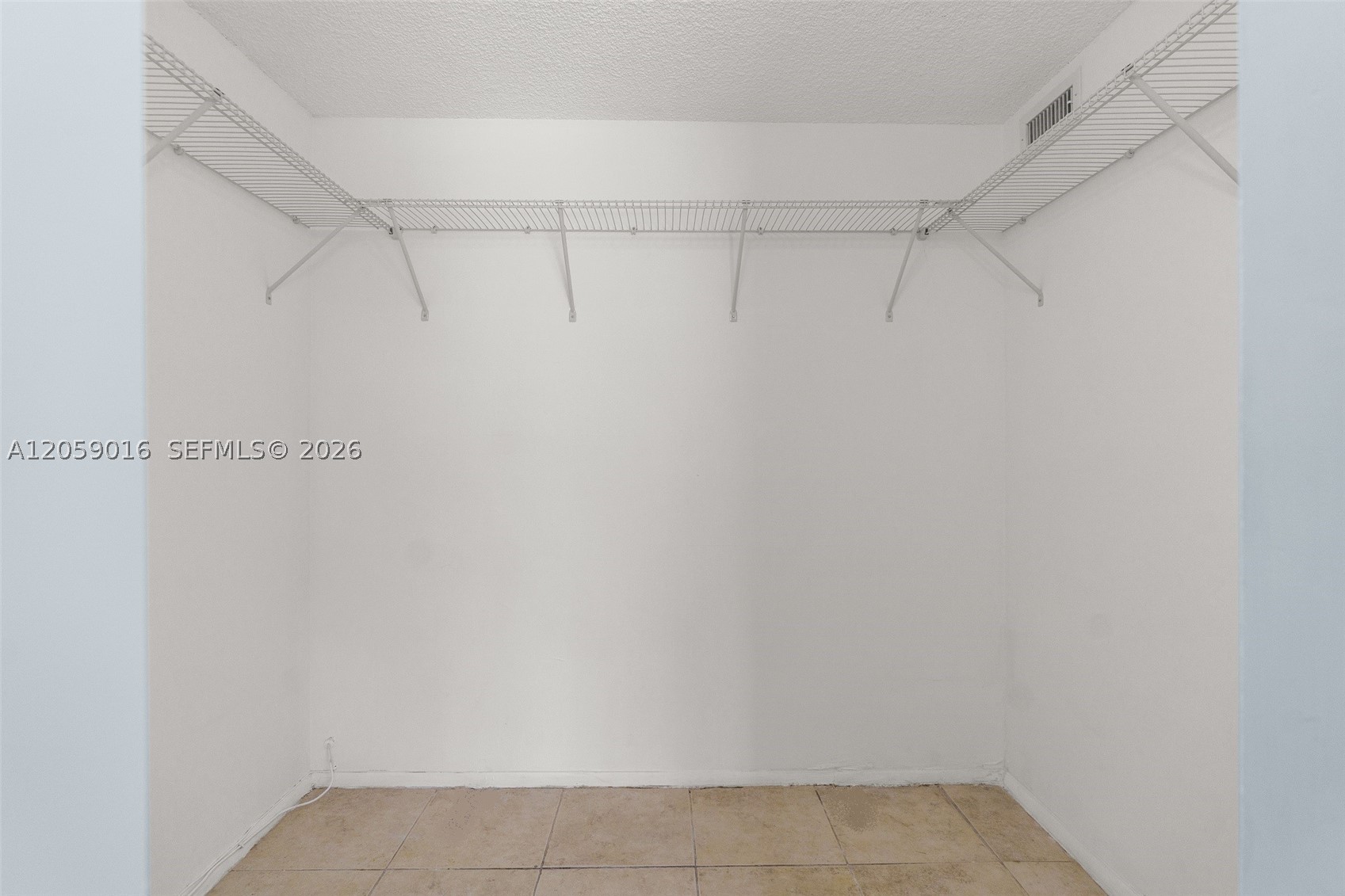 7620 Carlyle Ave 206 Property Photo 19