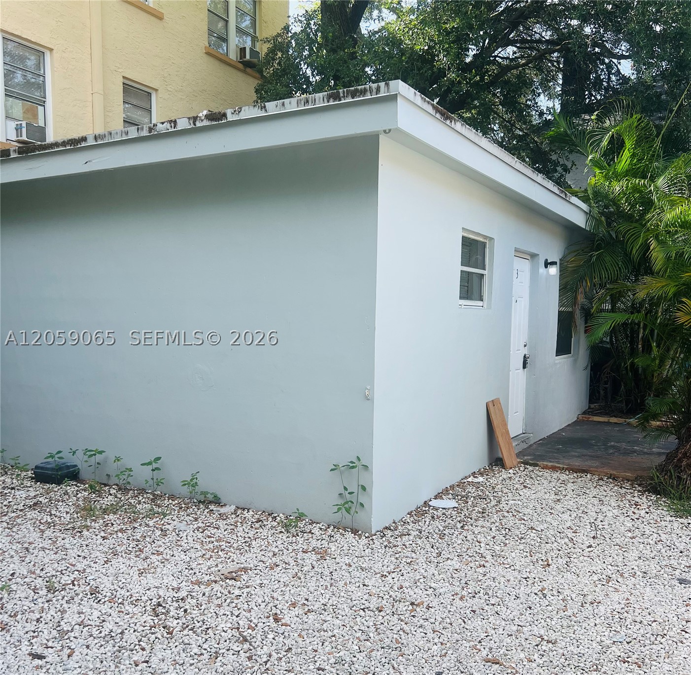 529 Sw 3rd St 3 Property Photo 11