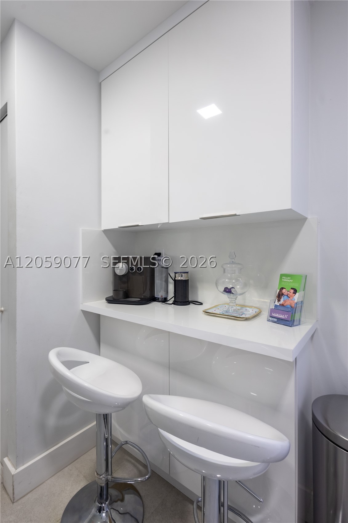 A12059077 Property Photo 32