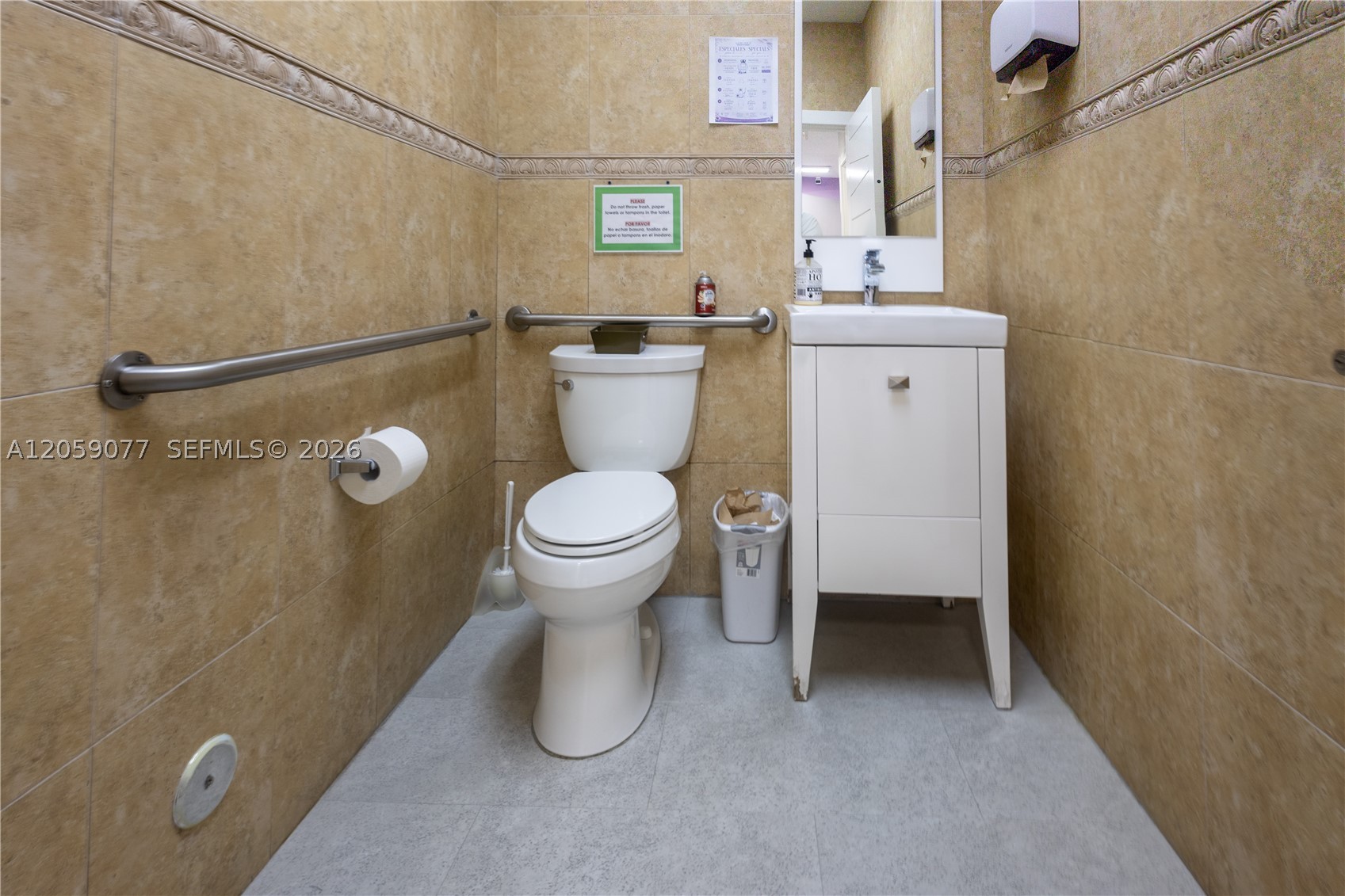 A12059077 Property Photo 33