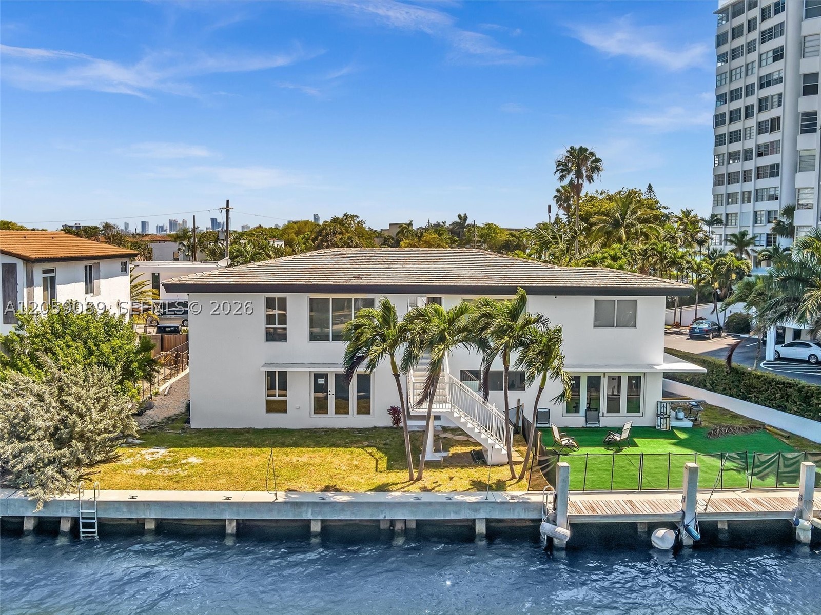 11900 N Bayshore Dr 101 Property Photo 1