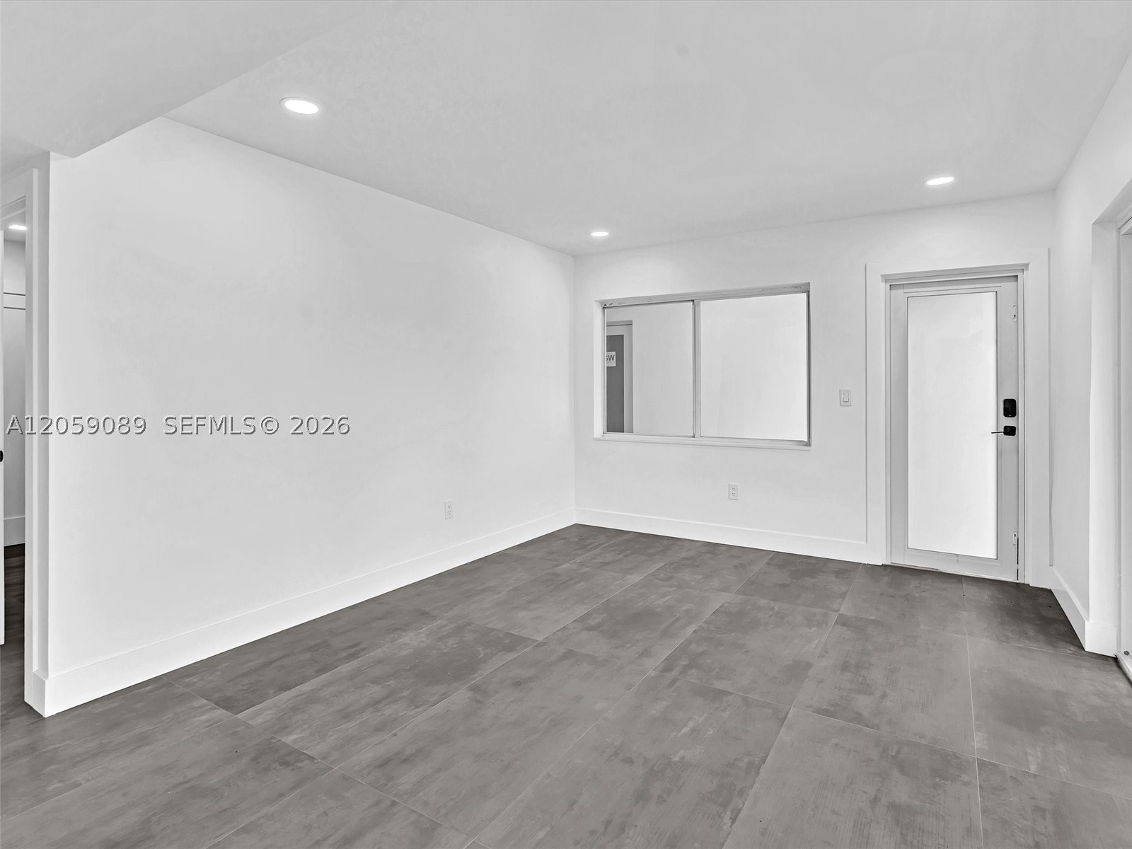 11900 N Bayshore Dr 101 Property Photo 2