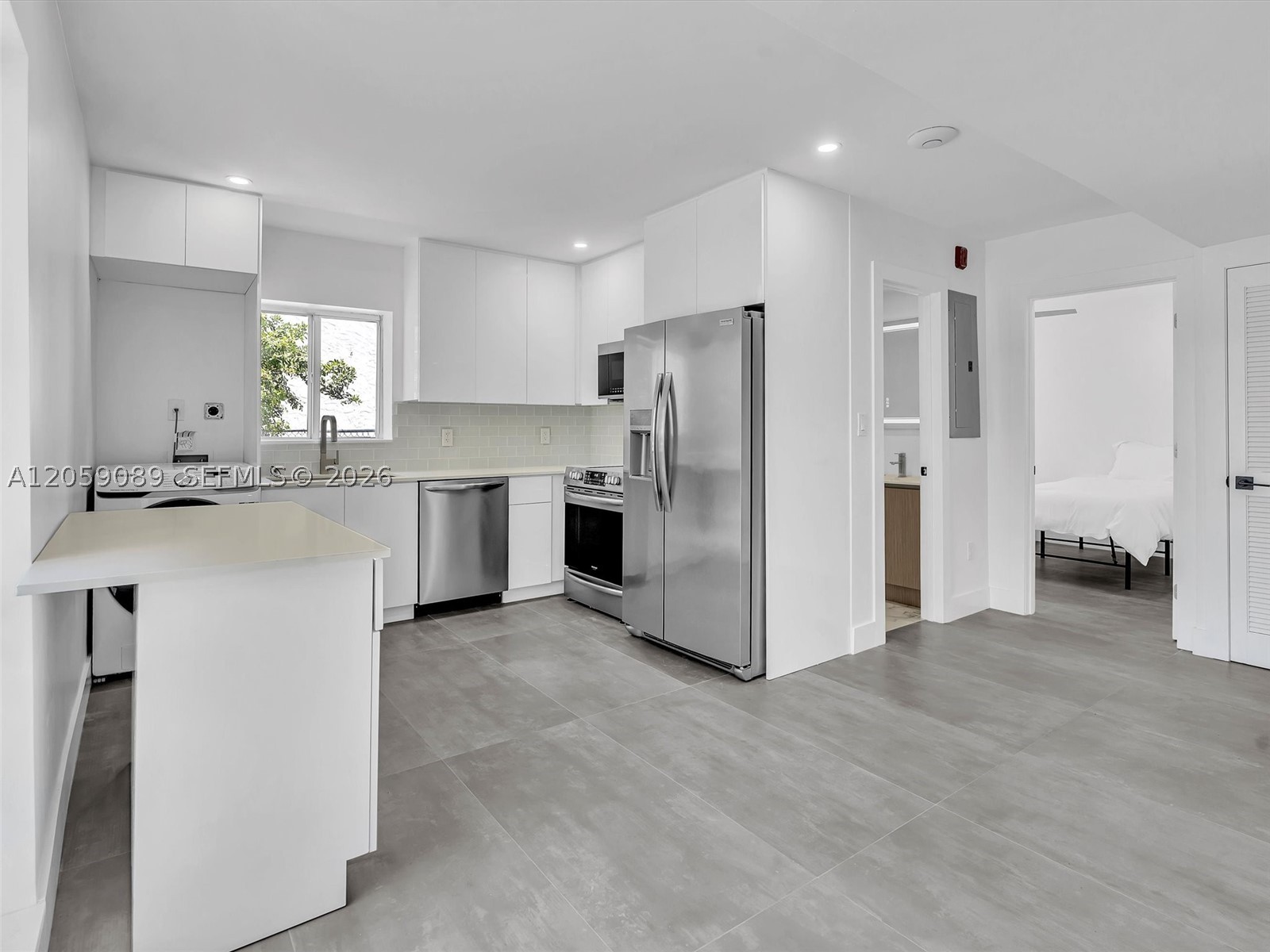 11900 N Bayshore Dr 101 Property Photo 6