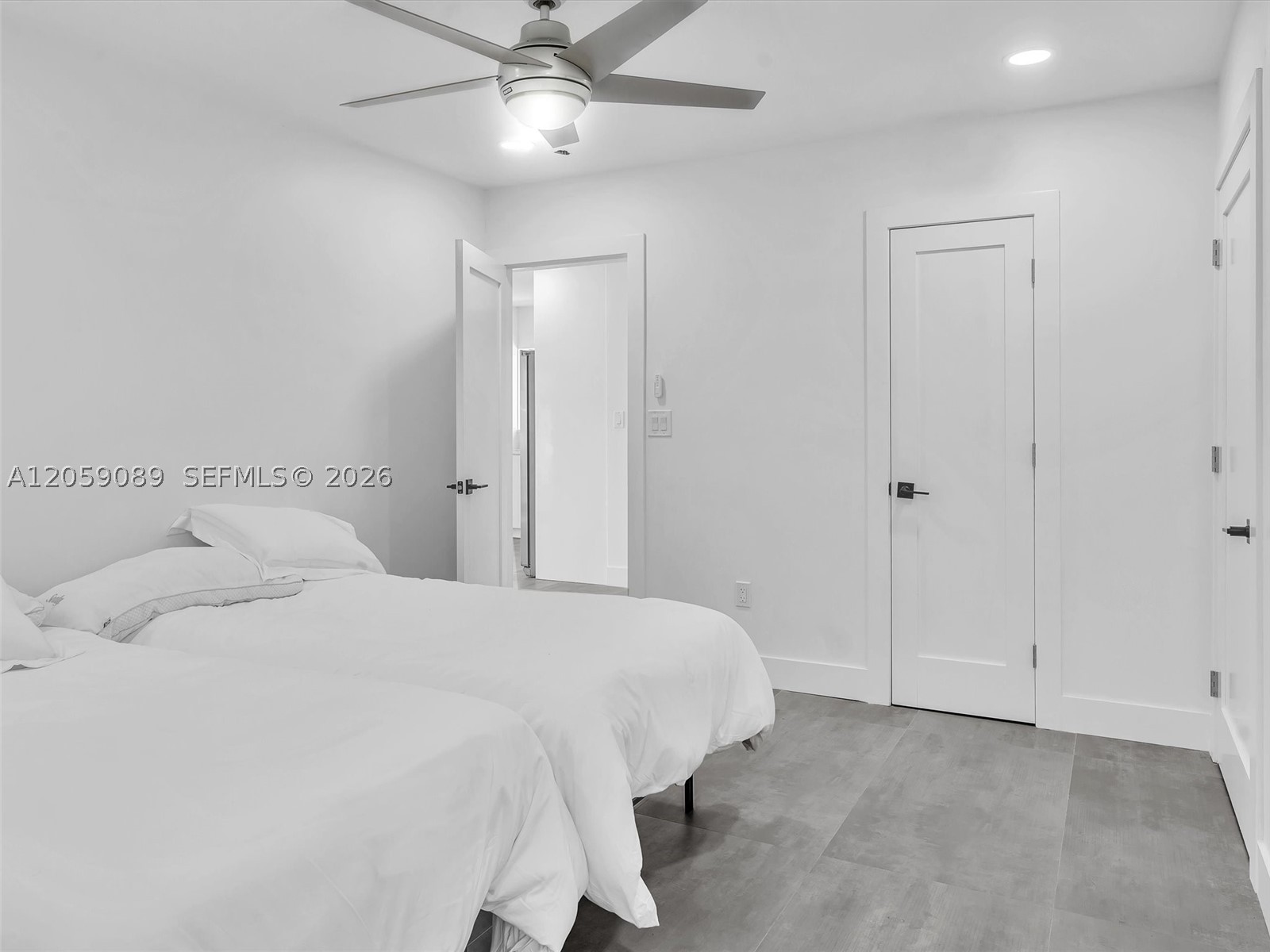 11900 N Bayshore Dr 101 Property Photo 16