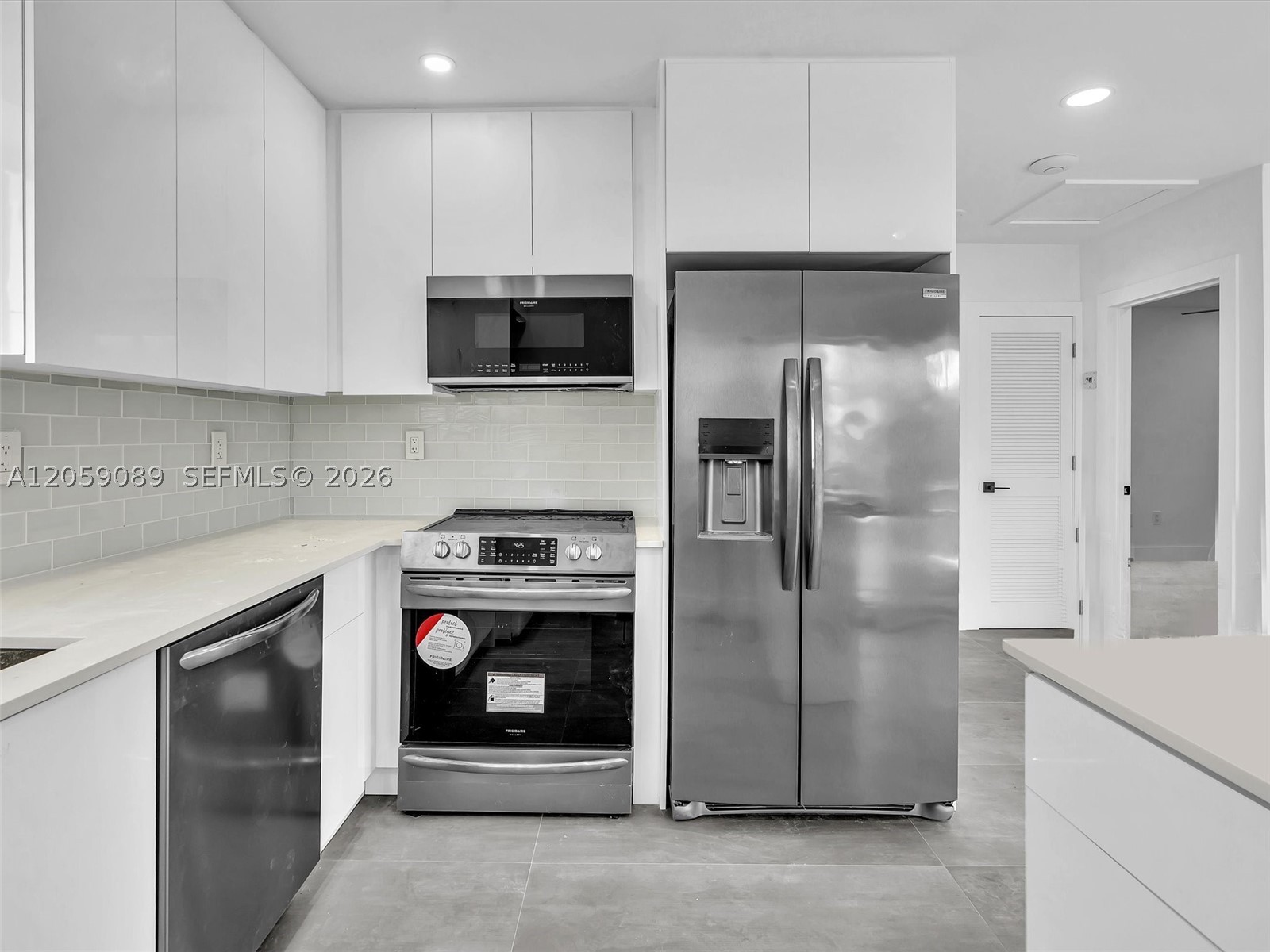 11900 N Bayshore Dr 101 Property Photo 18