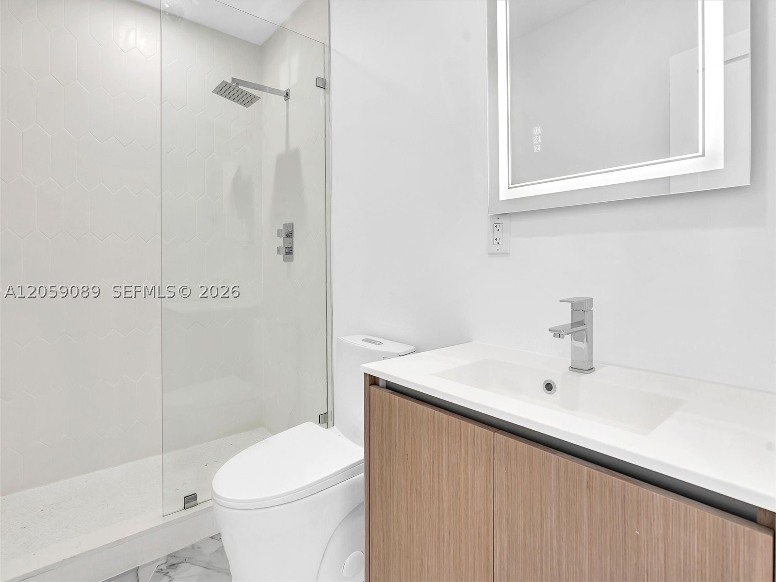 11900 N Bayshore Dr 101 Property Photo 20
