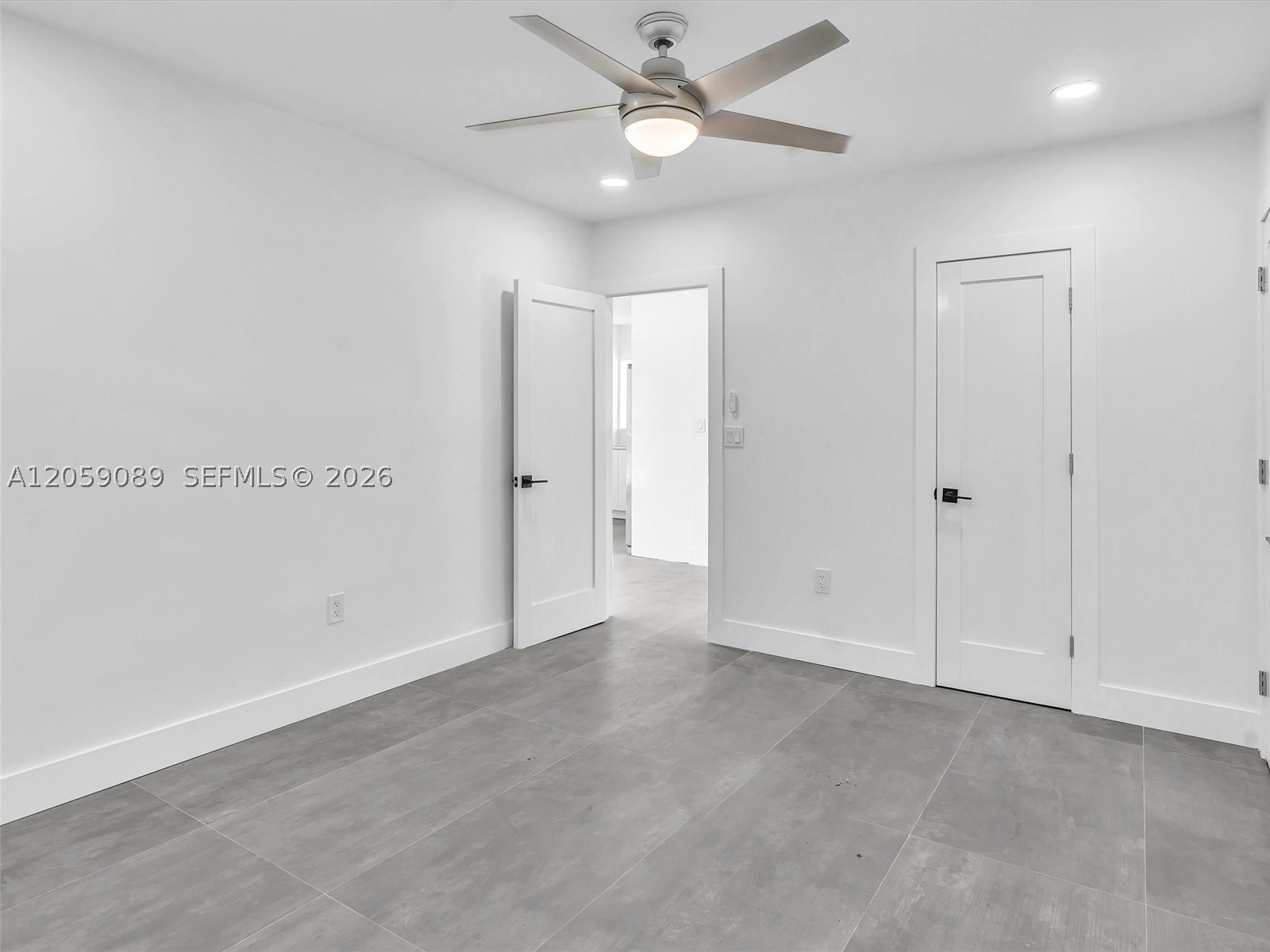 11900 N Bayshore Dr 101 Property Photo 25