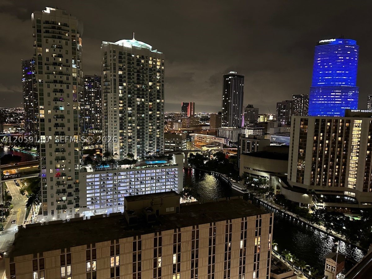 485 Brickell Ave 2507 Property Photo 1