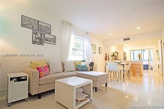 937 Michigan Ave 1 Property Photo 1