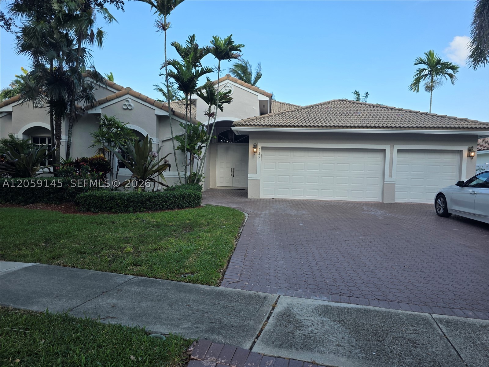 4045 SW 151st Ter Property Photo 1