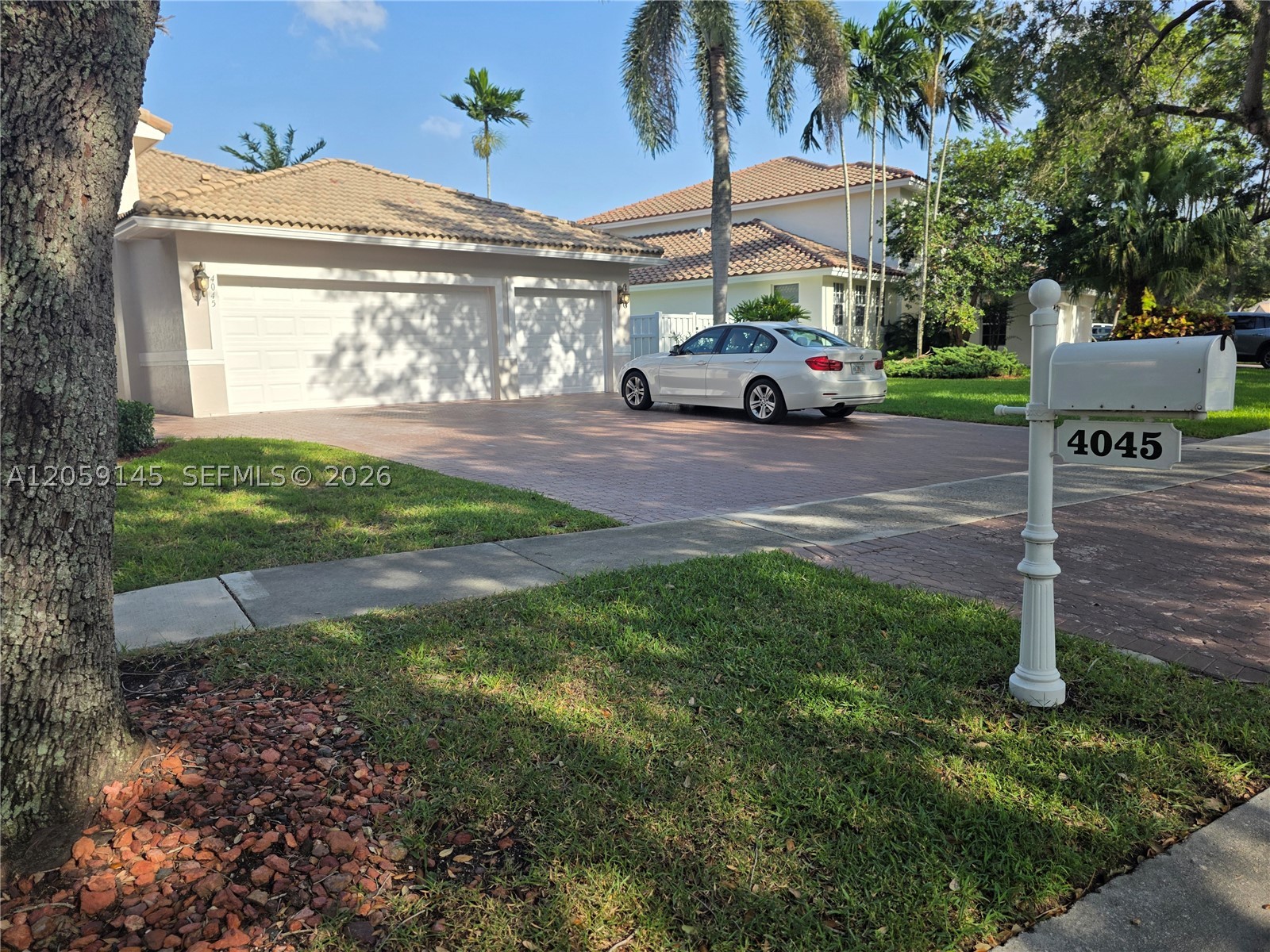 4045 Sw 151st Ter Property Photo 4