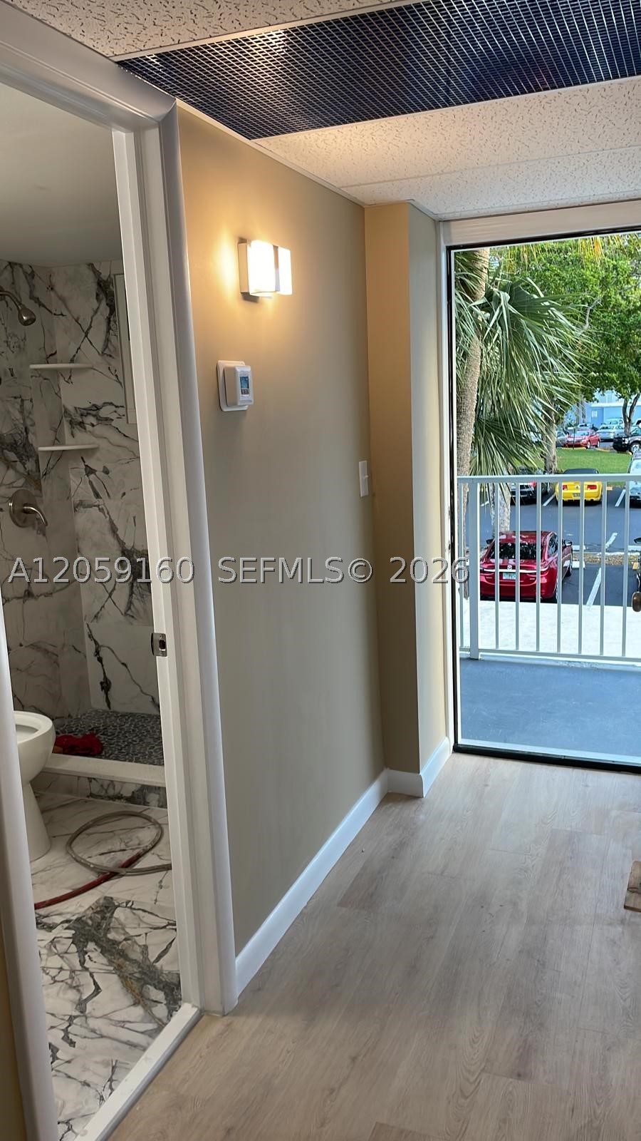 120 Royal Park Dr 2d Property Photo 9