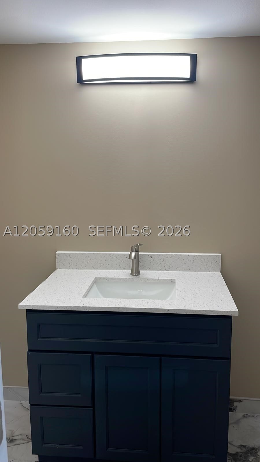 120 Royal Park Dr 2d Property Photo 10