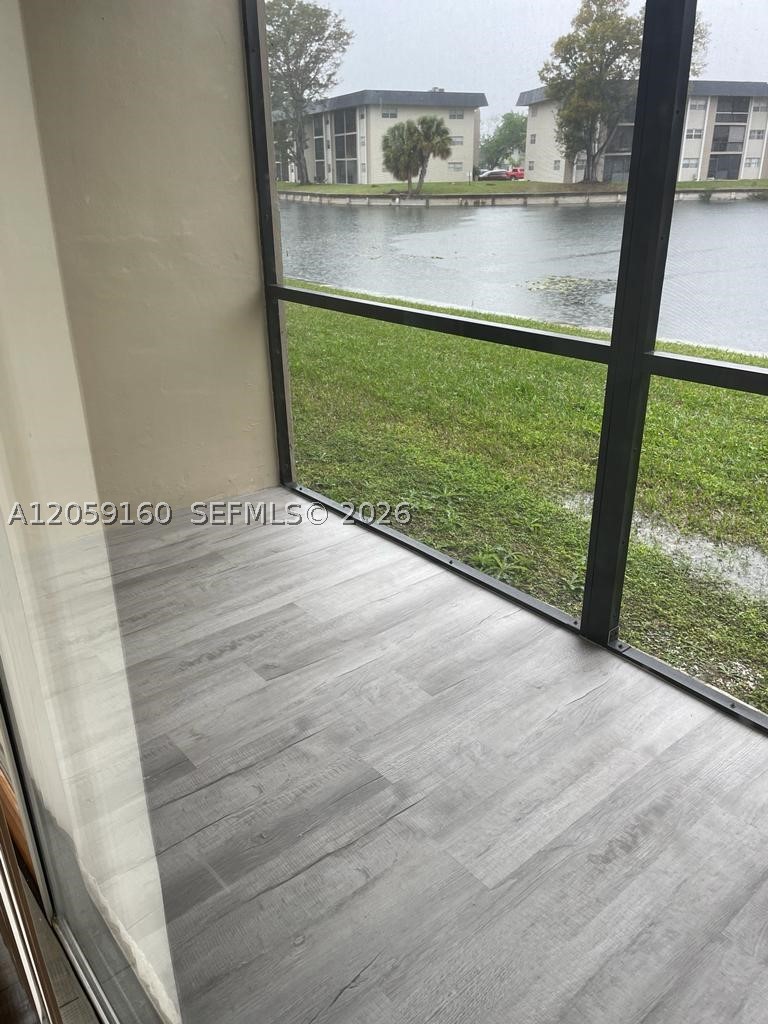 120 Royal Park Dr 2d Property Photo 11