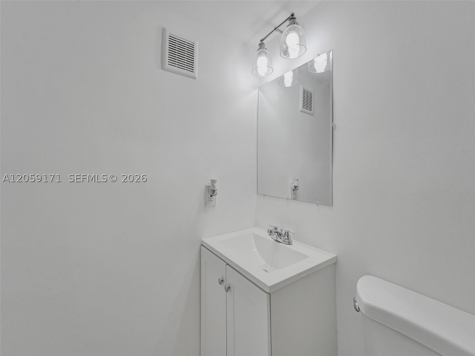 14190 W Dixie Hwy 1 Property Photo 16